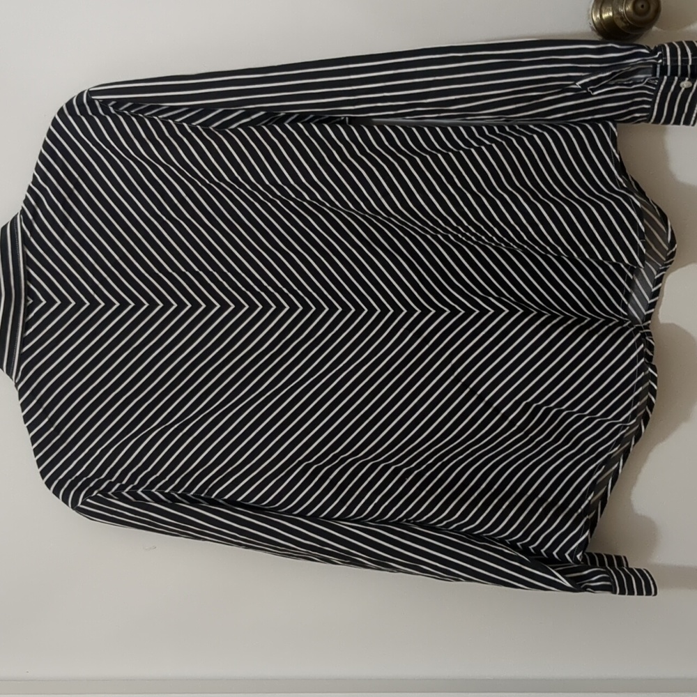 TALBOTS Long Sleeve Button up Shirt Size L - Picture 6 of 7